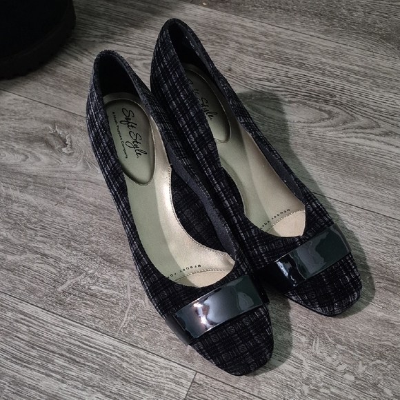 Soft Style Shoes - Soft Style Black Plaid‎ Women's Flats